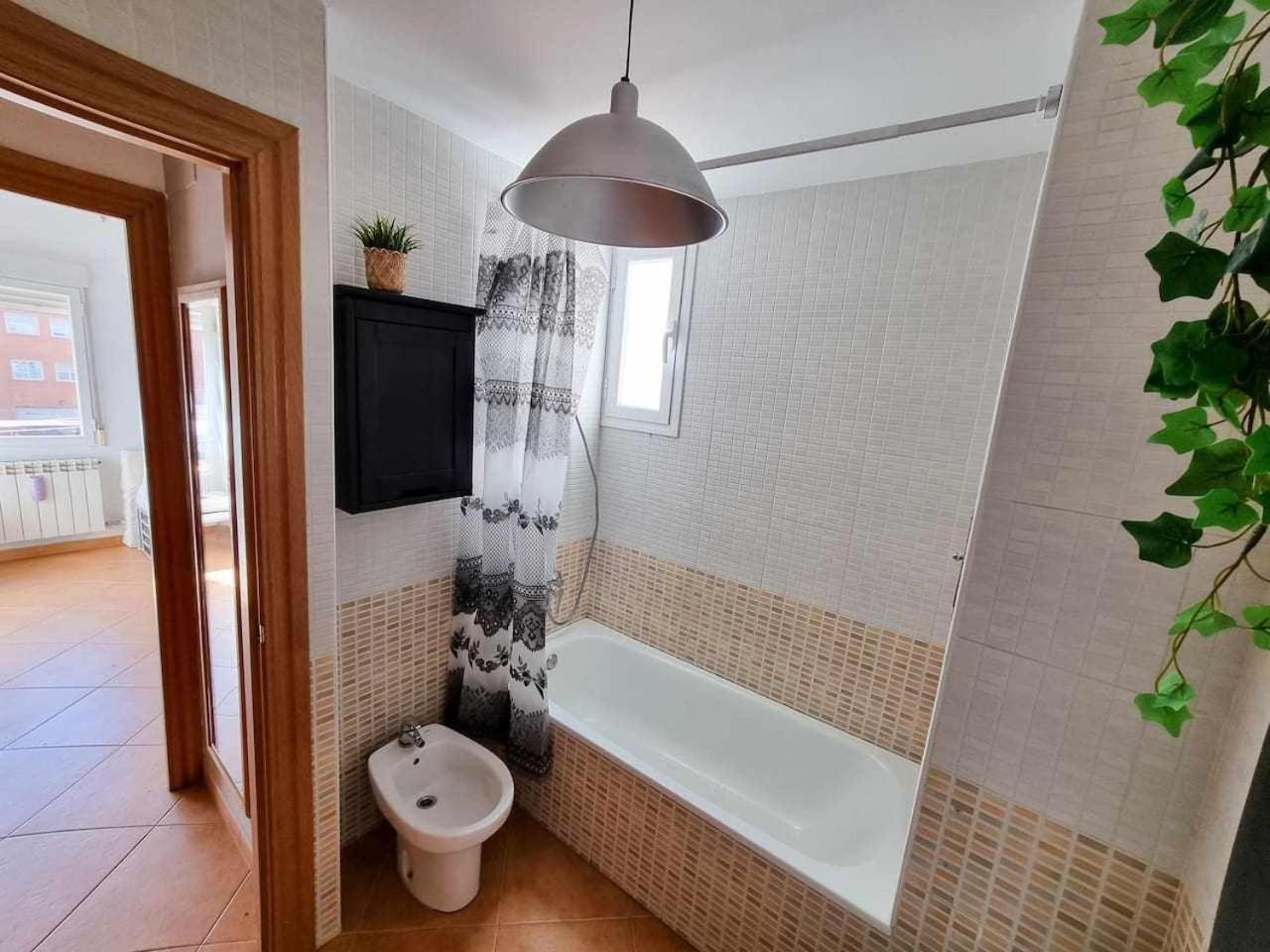 Step To El Pilar Comotucasa Сарагоса Екстериор снимка